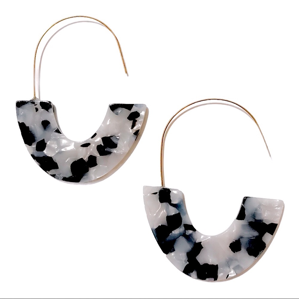 Black & White Acrylic Hoop Earrings - Picture 5 of 5